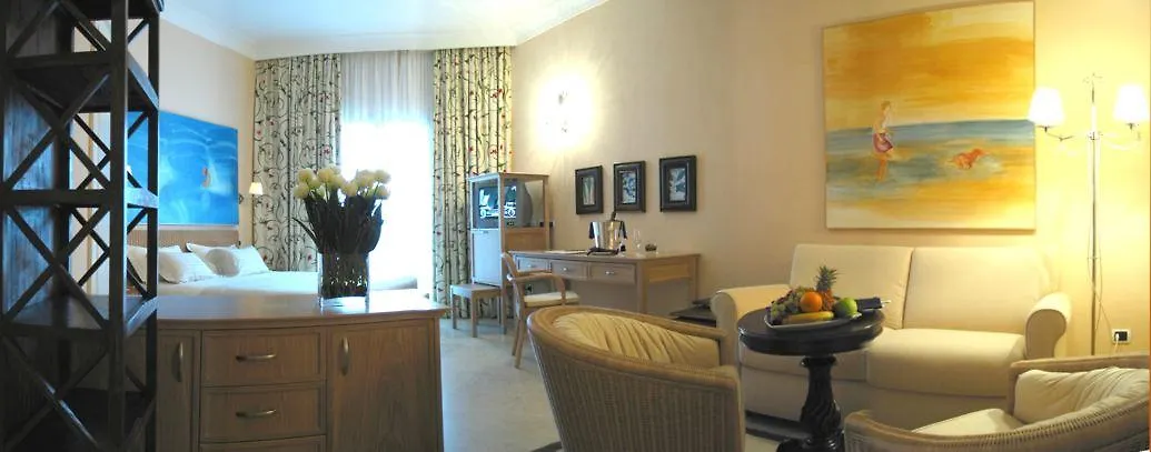 מרינה די קסטנייטו קרדוצ'י Tombolo Talasso Resort איטליה