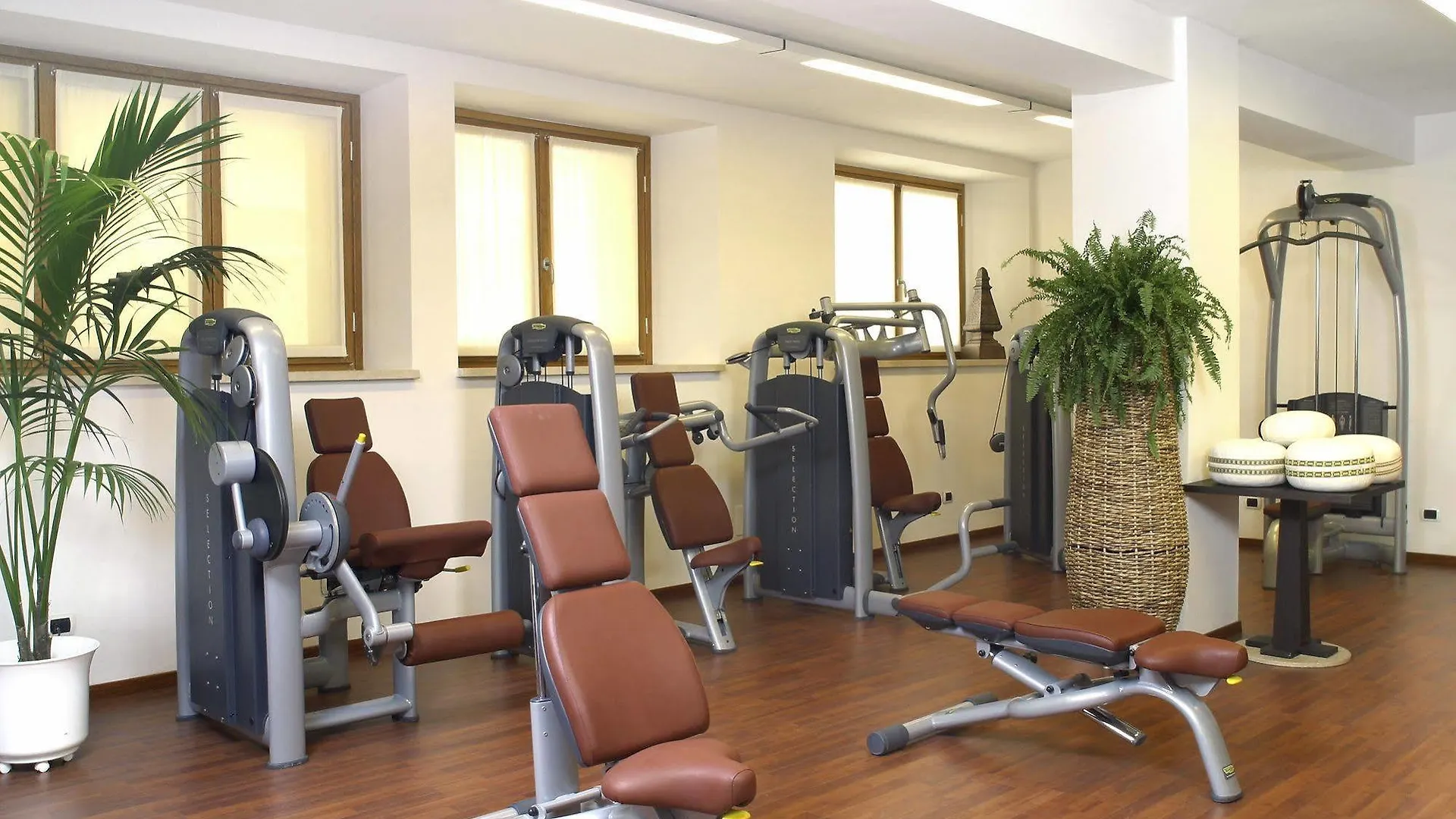 מרינה די קסטנייטו קרדוצ'י Tombolo Talasso Resort 5*, מרינה די קסטנייטו קרדוצ'י