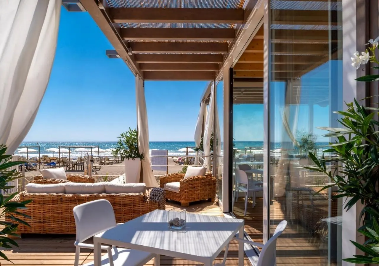 Tombolo Talasso Resort Марина-ди- Кастаньето