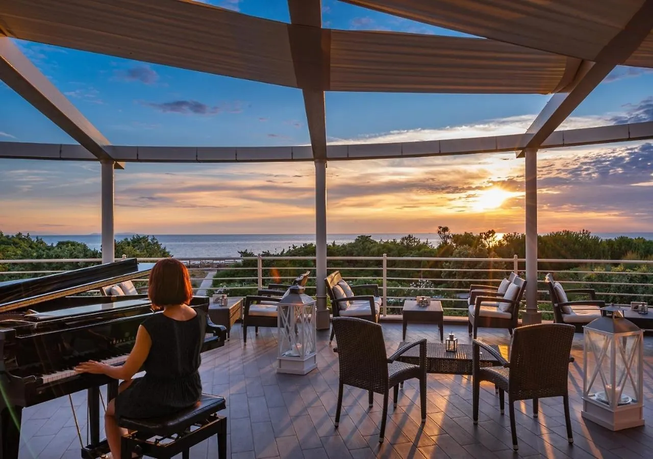 Tombolo Talasso Resort Марина-ди- Кастаньето Отель