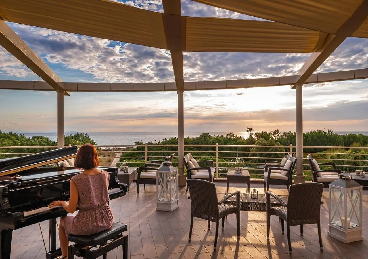 Tombolo Talasso Resort Марина-ди- Кастаньето Отель